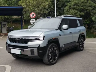 Fangchengbao Bao 8 2025