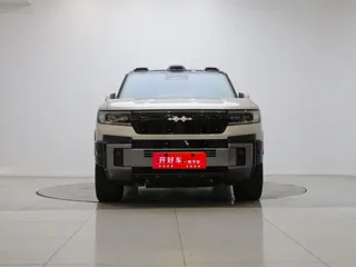 Fangchengbao Bao 8 2025 купить из Китая, цена 9 143 000 ₽ — Suifenhe Auto