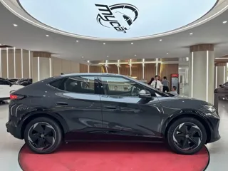 Volkswagen Yuzhong 06 2025 купить из Китая, цена 3 604 000 ₽ — Suifenhe Auto