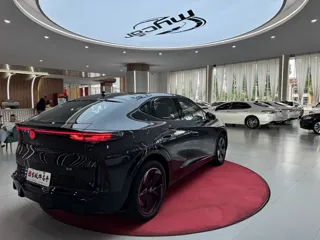 Volkswagen Yuzhong 06 2025 купить из Китая, цена 3 604 000 ₽ — Suifenhe Auto