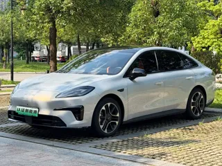 Aion RT 2025 купить из Китая, цена 3 531 000 ₽ — Suifenhe Auto