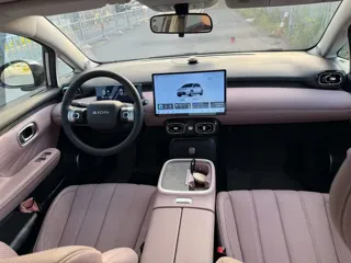 Aion UT 2025 купить из Китая, цена 1 547 000 ₽ — Suifenhe Auto