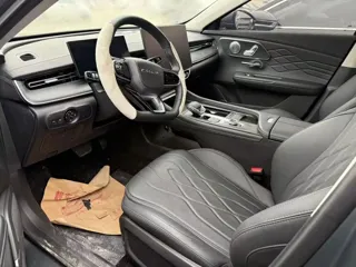 Chery Arrizo 8 PRO 2025 купить из Китая, цена 2 652 000 ₽ — Suifenhe Auto