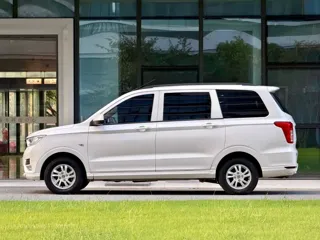 Wuling Hongguang 2019 купить из Китая, цена 1 092 000 ₽ — Suifenhe Auto