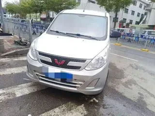 Wuling Rongguang 2019
