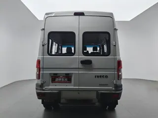 Iveco Daily 2021 купить из Китая, цена 1 995 000 ₽ — Suifenhe Auto