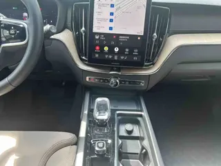 Volvo XC60 2025 купить из Китая, цена 5 241 000 ₽ — Suifenhe Auto