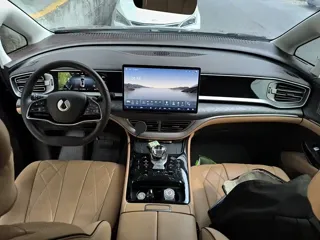 Denza Denza 2025 купить из Китая, цена 5 822 000 ₽ — Suifenhe Auto