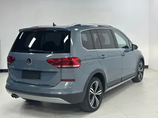 Volkswagen Touran 2022 купить из Китая, цена 2 496 000 ₽ — Suifenhe Auto