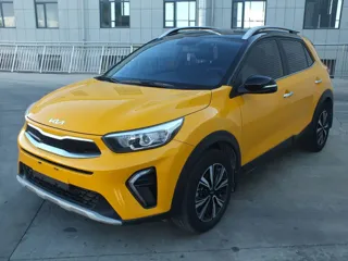 Kia Stonic 2022 купить из Китая, цена 1 376 000 ₽ — Suifenhe Auto