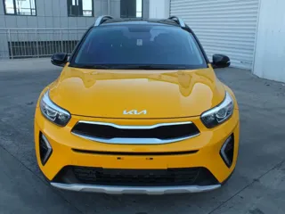 Kia Stonic 2022 купить из Китая, цена 1 376 000 ₽ — Suifenhe Auto