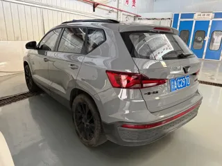 Jetta VS5 2023 купить из Китая, цена 1 589 000 ₽ — Suifenhe Auto