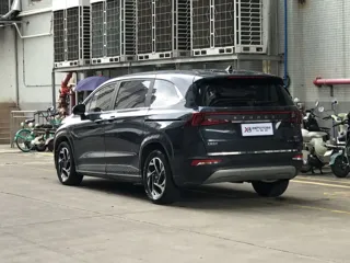 Hyundai Custo 2024 купить из Китая, цена 4 126 000 ₽ — Suifenhe Auto