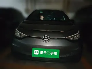 Volkswagen ID.3 2023 купить из Китая, цена 1 772 000 ₽ — Suifenhe Auto