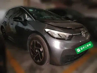 Volkswagen ID.3 2023 купить из Китая, цена 1 772 000 ₽ — Suifenhe Auto