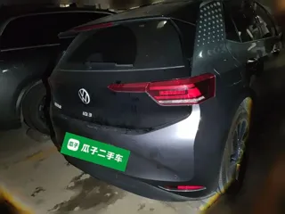 Volkswagen ID.3 2023 купить из Китая, цена 1 772 000 ₽ — Suifenhe Auto