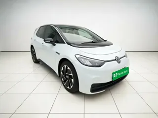 Volkswagen ID.3 2023 купить из Китая, цена 1 723 000 ₽ — Suifenhe Auto