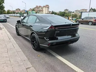 Deepal SL03 2022 купить из Китая, цена 3 658 000 ₽ — Suifenhe Auto