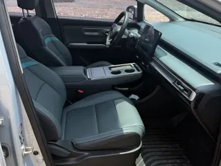 Aion Y 2023 купить из Китая, цена 3 061 000 ₽ — Suifenhe Auto