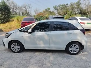 Honda Fit 2023 купить из Китая, цена 1 515 000 ₽ — Suifenhe Auto