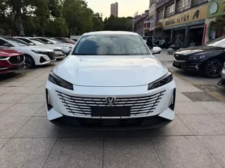 Changan Eado 2024 купить из Китая, цена 2 451 000 ₽ — Suifenhe Auto