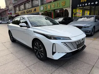 Changan Eado 2024 купить из Китая, цена 2 451 000 ₽ — Suifenhe Auto
