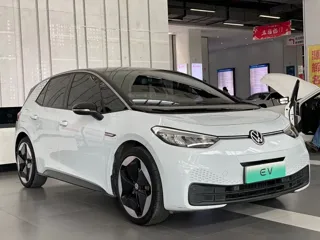 Volkswagen ID.3 2024 купить из Китая, цена 1 801 000 ₽ — Suifenhe Auto