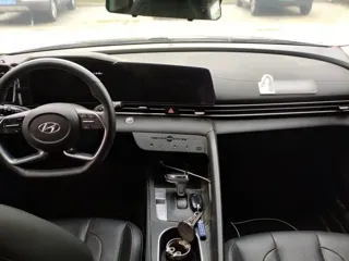Hyundai Elantra 2021 купить из Китая, цена 1 540 000 ₽ — Suifenhe Auto