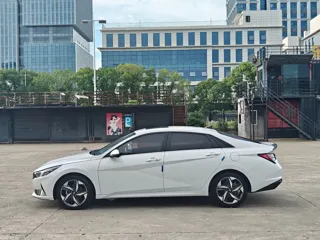 Hyundai Elantra 2023 купить из Китая, цена 1 571 000 ₽ — Suifenhe Auto