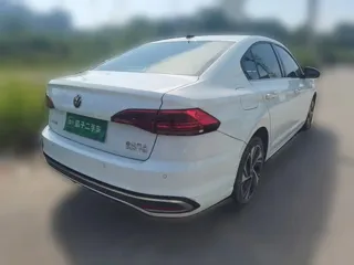 Volkswagen Bora 2022 купить из Китая, цена 1 349 000 ₽ — Suifenhe Auto