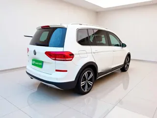 Volkswagen Touran 2021 купить из Китая, цена 1 833 000 ₽ — Suifenhe Auto