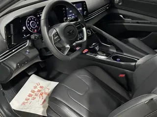 Hyundai Elantra 2023 купить из Китая, цена 1 606 000 ₽ — Suifenhe Auto