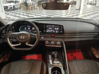 Hyundai Elantra 2023 купить из Китая, цена 1 891 000 ₽ — Suifenhe Auto