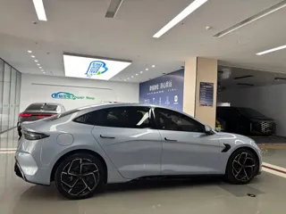 BYD Seal 2023 купить из Китая, цена 4 335 000 ₽ — Suifenhe Auto