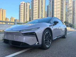 XPeng P7+ 2025 купить из Китая, цена 4 313 000 ₽ — Suifenhe Auto