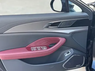 Hongqi H5 2024 купить из Китая, цена 3 309 000 ₽ — Suifenhe Auto