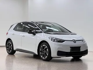 Volkswagen ID.3 2024 купить из Китая, цена 2 013 000 ₽ — Suifenhe Auto