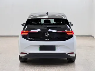 Volkswagen ID.3 2024 купить из Китая, цена 2 013 000 ₽ — Suifenhe Auto