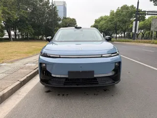 Leapmotor B10 2025 купить из Китая, цена 3 063 000 ₽ — Suifenhe Auto