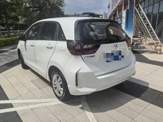 Honda Fit 2023 купить из Китая, цена 1 128 000 ₽ — Suifenhe Auto