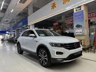 Volkswagen T-ROC 2022 купить из Китая, цена 1 858 000 ₽ — Suifenhe Auto