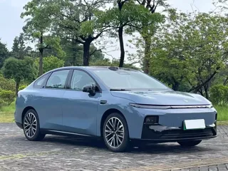 Leapmotor B01 2025 купить из Китая, цена 2 950 000 ₽ — Suifenhe Auto
