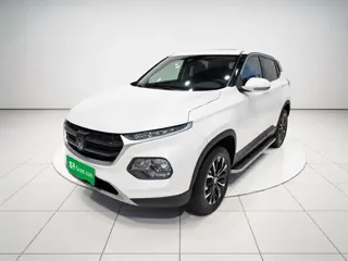 Baojun 510 2020 купить из Китая, цена 1 033 000 ₽ — Suifenhe Auto
