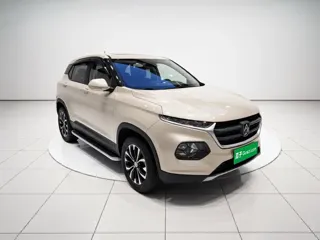Baojun 510 2020 купить из Китая, цена 1 033 000 ₽ — Suifenhe Auto