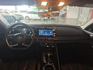 Hyundai Elantra 2023 купить из Китая, цена 1 560 000 ₽ — Suifenhe Auto