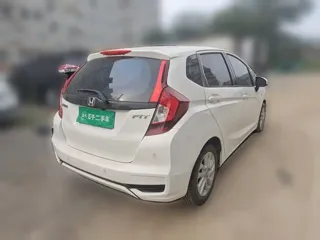 Honda Fit 2019 купить из Китая, цена 1 214 000 ₽ — Suifenhe Auto