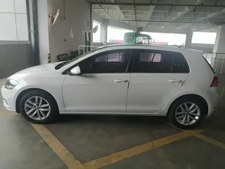 Volkswagen Golf 2019 купить из Китая, цена 1 456 000 ₽ — Suifenhe Auto