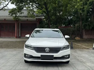 Volkswagen Lavida 2020 купить из Китая, цена 1 435 000 ₽ — Suifenhe Auto