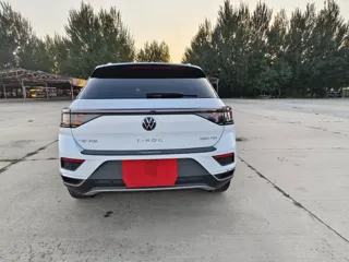 Volkswagen T-ROC 2024 купить из Китая, цена 2 321 000 ₽ — Suifenhe Auto