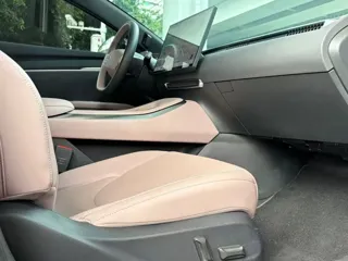 XPeng MONA M03 2025 купить из Китая, цена 3 495 000 ₽ — Suifenhe Auto